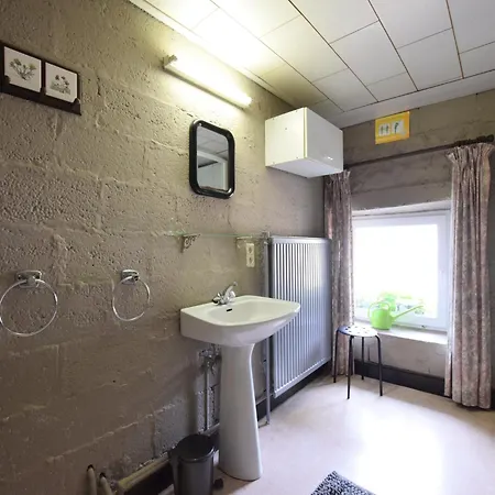 Simple For The Budget Traveller , Cleaning Included *